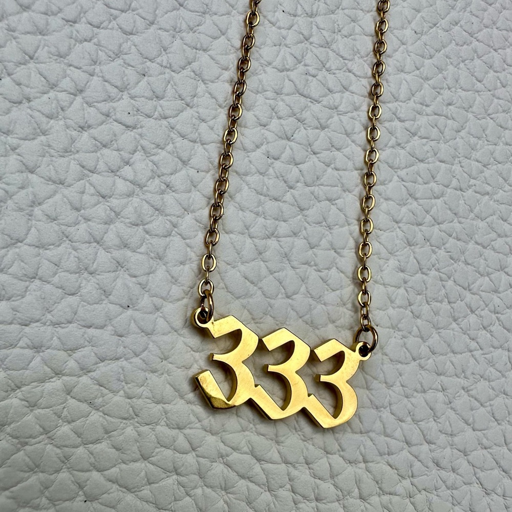 333 Angel Number Necklace - Support